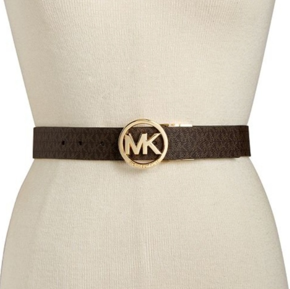 Michael Kors | Reversible Black & Brown Belt - Picture 3 of 6